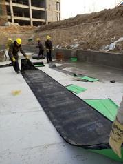 1.2厚高分子强力压膜反应型自粘防水卷材 建筑防水新选择